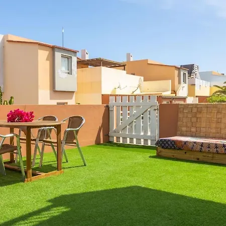 شقة Garden House With Two Terraces *