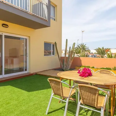 شقة Garden House With Two Terraces *